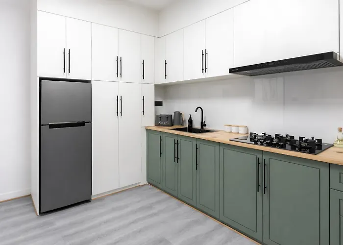 Tiny Living Modern 2 Bedroom In Near Thamel & Airport